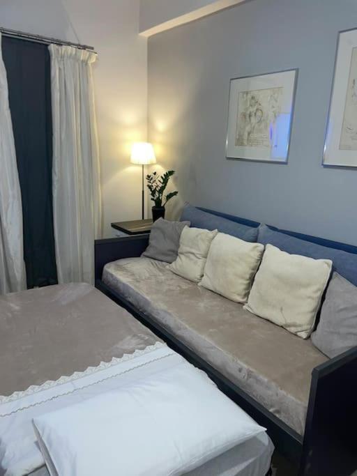 Studio In The Center, 2 Mins From The Beach Лоутраки Экстерьер фото